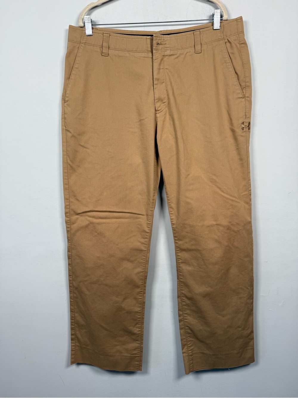 Under Armour Men’s Performance Chino Pants Khaki Tan Elastic Grip Waist 38